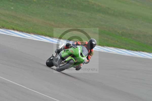 Motorcycle action photographs;Trackday digital images;donington;donington park leicestershire;donington photographs;event digital images;eventdigitalimages;no limits trackday;peter wileman photography;trackday;trackday photos