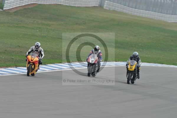 Motorcycle action photographs;Trackday digital images;donington;donington park leicestershire;donington photographs;event digital images;eventdigitalimages;no limits trackday;peter wileman photography;trackday;trackday photos