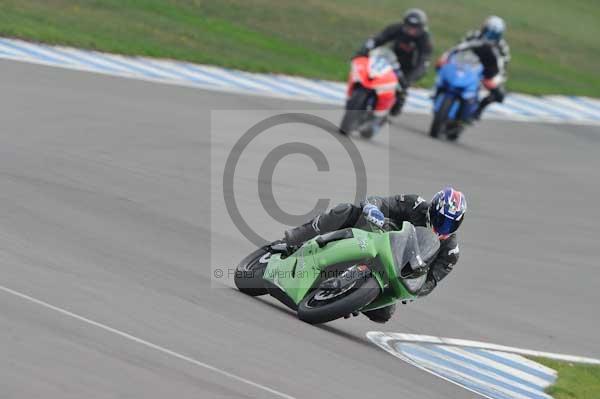 Motorcycle action photographs;Trackday digital images;donington;donington park leicestershire;donington photographs;event digital images;eventdigitalimages;no limits trackday;peter wileman photography;trackday;trackday photos