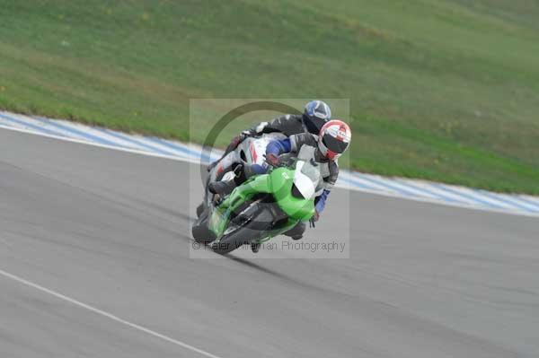 Motorcycle action photographs;Trackday digital images;donington;donington park leicestershire;donington photographs;event digital images;eventdigitalimages;no limits trackday;peter wileman photography;trackday;trackday photos