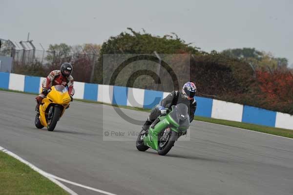 Motorcycle action photographs;Trackday digital images;donington;donington park leicestershire;donington photographs;event digital images;eventdigitalimages;no limits trackday;peter wileman photography;trackday;trackday photos