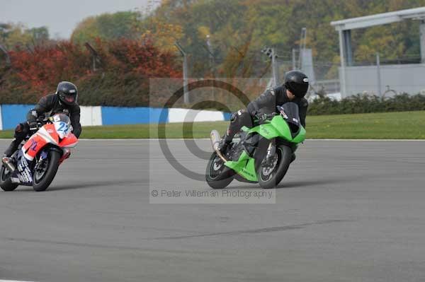 Motorcycle action photographs;Trackday digital images;donington;donington park leicestershire;donington photographs;event digital images;eventdigitalimages;no limits trackday;peter wileman photography;trackday;trackday photos