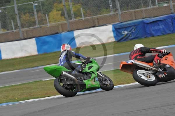 Motorcycle action photographs;Trackday digital images;donington;donington park leicestershire;donington photographs;event digital images;eventdigitalimages;no limits trackday;peter wileman photography;trackday;trackday photos