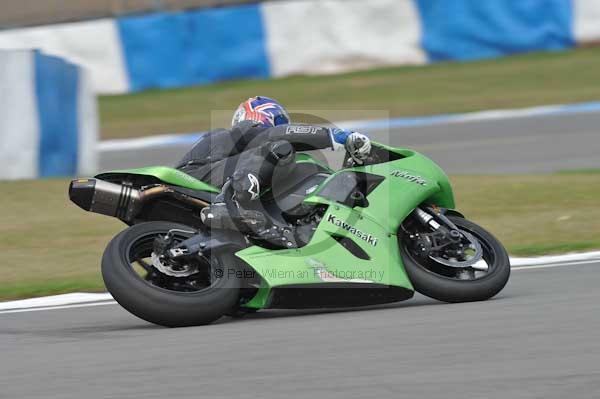 Motorcycle action photographs;Trackday digital images;donington;donington park leicestershire;donington photographs;event digital images;eventdigitalimages;no limits trackday;peter wileman photography;trackday;trackday photos