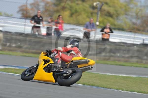 Motorcycle action photographs;Trackday digital images;donington;donington park leicestershire;donington photographs;event digital images;eventdigitalimages;no limits trackday;peter wileman photography;trackday;trackday photos