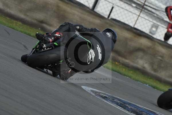 Motorcycle action photographs;Trackday digital images;donington;donington park leicestershire;donington photographs;event digital images;eventdigitalimages;no limits trackday;peter wileman photography;trackday;trackday photos