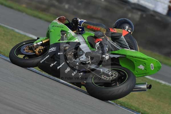 Motorcycle action photographs;Trackday digital images;donington;donington park leicestershire;donington photographs;event digital images;eventdigitalimages;no limits trackday;peter wileman photography;trackday;trackday photos