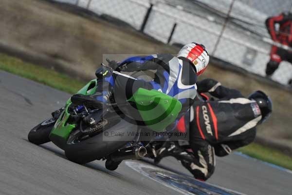 Motorcycle action photographs;Trackday digital images;donington;donington park leicestershire;donington photographs;event digital images;eventdigitalimages;no limits trackday;peter wileman photography;trackday;trackday photos