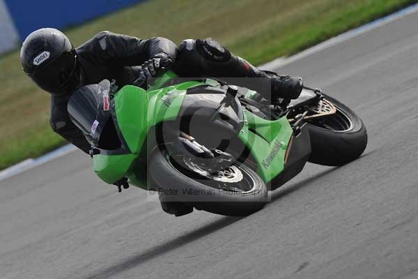 Motorcycle action photographs;Trackday digital images;donington;donington park leicestershire;donington photographs;event digital images;eventdigitalimages;no limits trackday;peter wileman photography;trackday;trackday photos