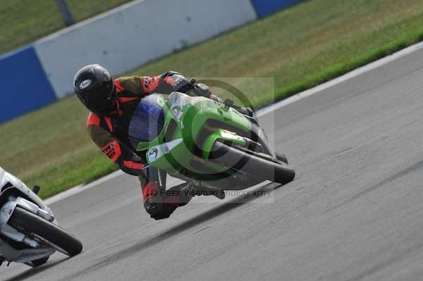 Motorcycle action photographs;Trackday digital images;donington;donington park leicestershire;donington photographs;event digital images;eventdigitalimages;no limits trackday;peter wileman photography;trackday;trackday photos