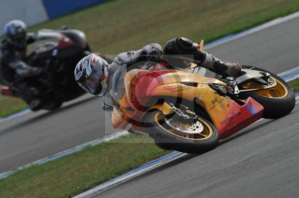 Motorcycle action photographs;Trackday digital images;donington;donington park leicestershire;donington photographs;event digital images;eventdigitalimages;no limits trackday;peter wileman photography;trackday;trackday photos