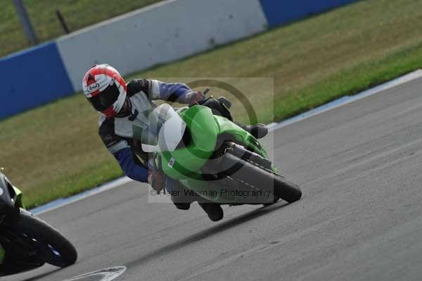 Motorcycle action photographs;Trackday digital images;donington;donington park leicestershire;donington photographs;event digital images;eventdigitalimages;no limits trackday;peter wileman photography;trackday;trackday photos