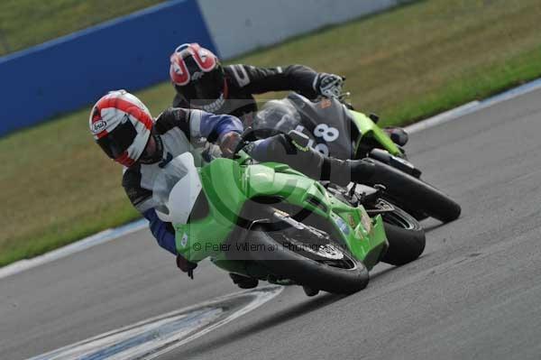 Motorcycle action photographs;Trackday digital images;donington;donington park leicestershire;donington photographs;event digital images;eventdigitalimages;no limits trackday;peter wileman photography;trackday;trackday photos