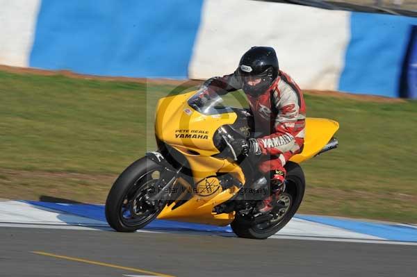 Motorcycle action photographs;Trackday digital images;donington;donington park leicestershire;donington photographs;event digital images;eventdigitalimages;no limits trackday;peter wileman photography;trackday;trackday photos