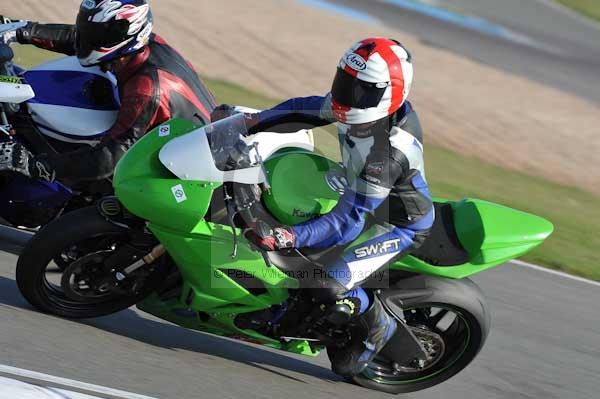 Motorcycle action photographs;Trackday digital images;donington;donington park leicestershire;donington photographs;event digital images;eventdigitalimages;no limits trackday;peter wileman photography;trackday;trackday photos