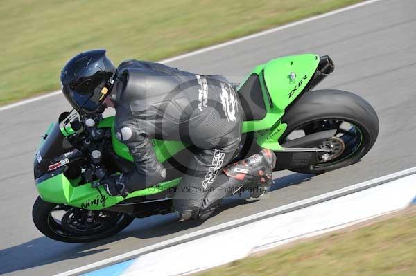 Motorcycle action photographs;Trackday digital images;donington;donington park leicestershire;donington photographs;event digital images;eventdigitalimages;no limits trackday;peter wileman photography;trackday;trackday photos