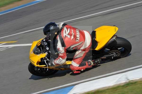 Motorcycle action photographs;Trackday digital images;donington;donington park leicestershire;donington photographs;event digital images;eventdigitalimages;no limits trackday;peter wileman photography;trackday;trackday photos