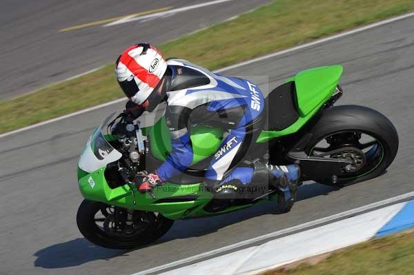 Motorcycle action photographs;Trackday digital images;donington;donington park leicestershire;donington photographs;event digital images;eventdigitalimages;no limits trackday;peter wileman photography;trackday;trackday photos