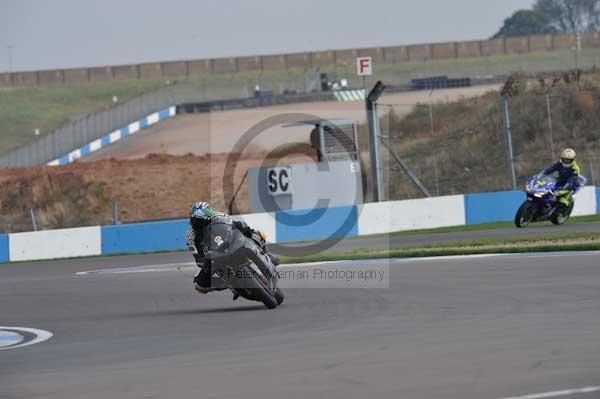 Motorcycle action photographs;Trackday digital images;donington;donington park leicestershire;donington photographs;event digital images;eventdigitalimages;no limits trackday;peter wileman photography;trackday;trackday photos