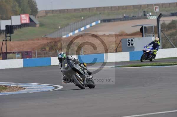 Motorcycle action photographs;Trackday digital images;donington;donington park leicestershire;donington photographs;event digital images;eventdigitalimages;no limits trackday;peter wileman photography;trackday;trackday photos