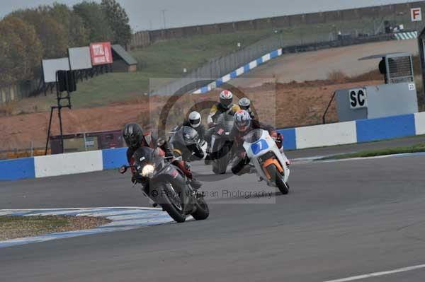 Motorcycle action photographs;Trackday digital images;donington;donington park leicestershire;donington photographs;event digital images;eventdigitalimages;no limits trackday;peter wileman photography;trackday;trackday photos