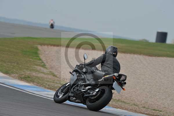 Motorcycle action photographs;Trackday digital images;donington;donington park leicestershire;donington photographs;event digital images;eventdigitalimages;no limits trackday;peter wileman photography;trackday;trackday photos