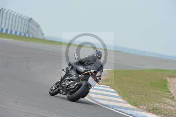 Motorcycle action photographs;Trackday digital images;donington;donington park leicestershire;donington photographs;event digital images;eventdigitalimages;no limits trackday;peter wileman photography;trackday;trackday photos