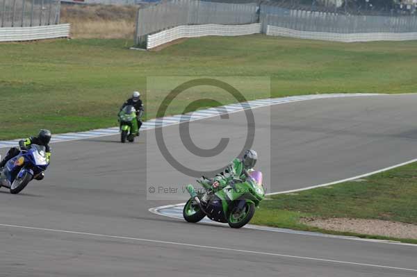 Motorcycle action photographs;Trackday digital images;donington;donington park leicestershire;donington photographs;event digital images;eventdigitalimages;no limits trackday;peter wileman photography;trackday;trackday photos