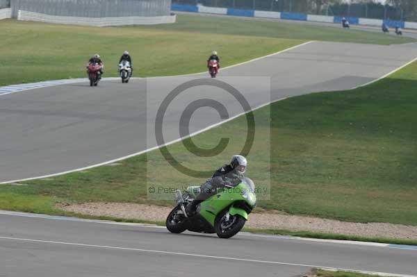 Motorcycle action photographs;Trackday digital images;donington;donington park leicestershire;donington photographs;event digital images;eventdigitalimages;no limits trackday;peter wileman photography;trackday;trackday photos