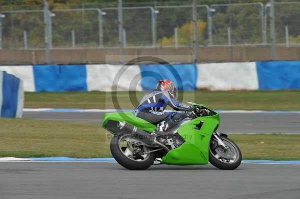 Motorcycle action photographs;Trackday digital images;donington;donington park leicestershire;donington photographs;event digital images;eventdigitalimages;no limits trackday;peter wileman photography;trackday;trackday photos