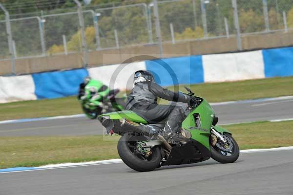 Motorcycle action photographs;Trackday digital images;donington;donington park leicestershire;donington photographs;event digital images;eventdigitalimages;no limits trackday;peter wileman photography;trackday;trackday photos