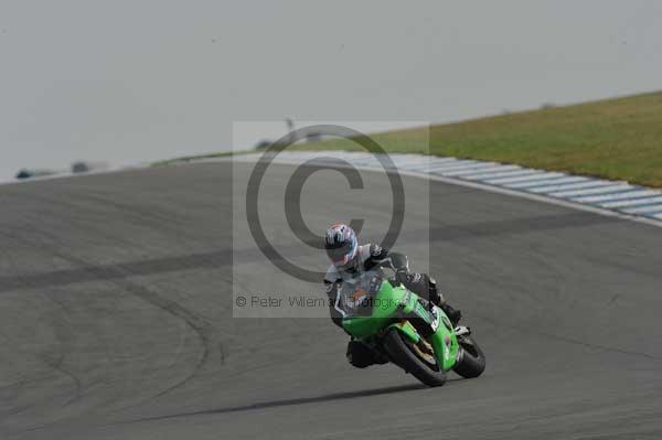 Motorcycle action photographs;Trackday digital images;donington;donington park leicestershire;donington photographs;event digital images;eventdigitalimages;no limits trackday;peter wileman photography;trackday;trackday photos