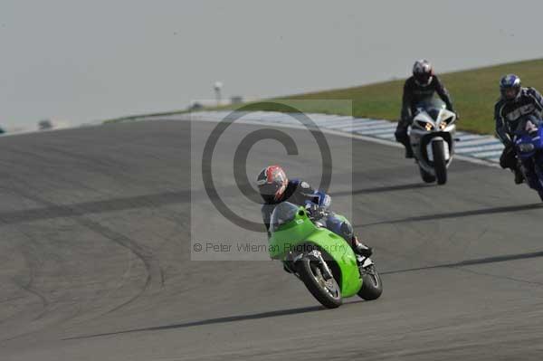 Motorcycle action photographs;Trackday digital images;donington;donington park leicestershire;donington photographs;event digital images;eventdigitalimages;no limits trackday;peter wileman photography;trackday;trackday photos