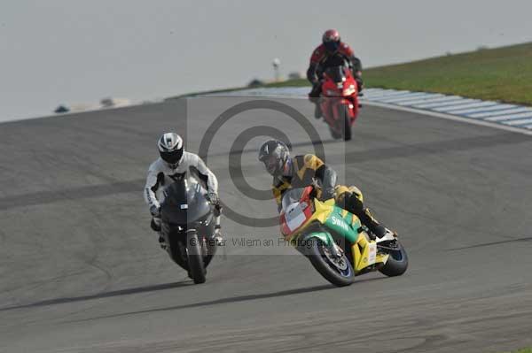 Motorcycle action photographs;Trackday digital images;donington;donington park leicestershire;donington photographs;event digital images;eventdigitalimages;no limits trackday;peter wileman photography;trackday;trackday photos