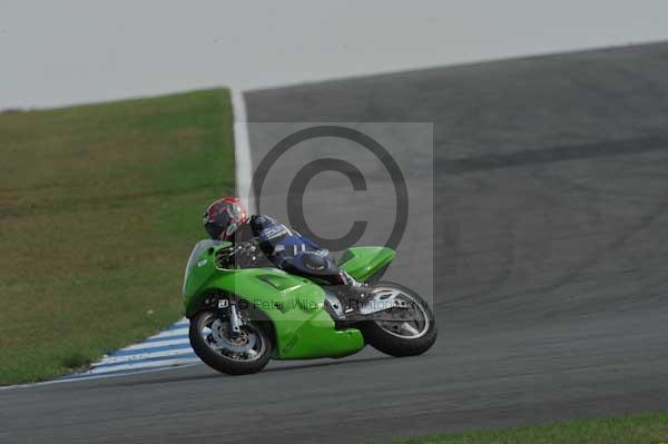 Motorcycle action photographs;Trackday digital images;donington;donington park leicestershire;donington photographs;event digital images;eventdigitalimages;no limits trackday;peter wileman photography;trackday;trackday photos