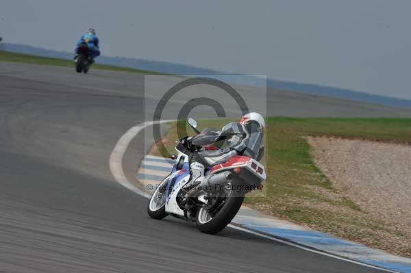 Motorcycle action photographs;Trackday digital images;donington;donington park leicestershire;donington photographs;event digital images;eventdigitalimages;no limits trackday;peter wileman photography;trackday;trackday photos