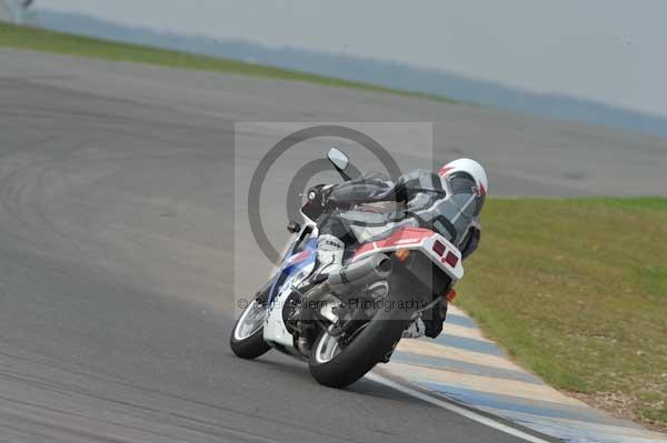 Motorcycle action photographs;Trackday digital images;donington;donington park leicestershire;donington photographs;event digital images;eventdigitalimages;no limits trackday;peter wileman photography;trackday;trackday photos