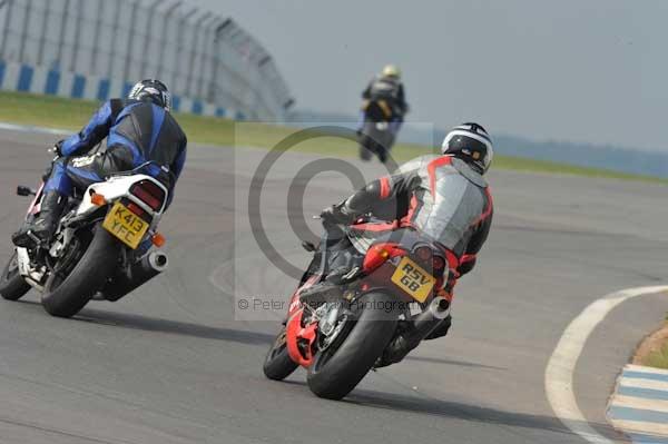 Motorcycle action photographs;Trackday digital images;donington;donington park leicestershire;donington photographs;event digital images;eventdigitalimages;no limits trackday;peter wileman photography;trackday;trackday photos