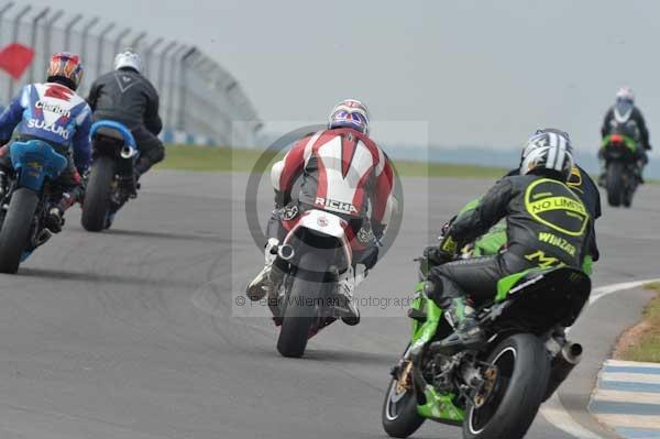 Motorcycle action photographs;Trackday digital images;donington;donington park leicestershire;donington photographs;event digital images;eventdigitalimages;no limits trackday;peter wileman photography;trackday;trackday photos