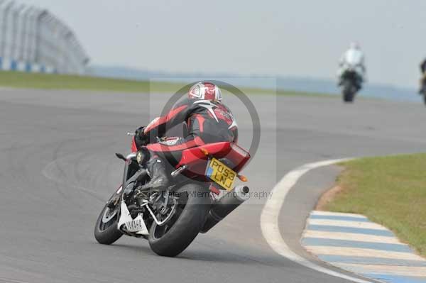 Motorcycle action photographs;Trackday digital images;donington;donington park leicestershire;donington photographs;event digital images;eventdigitalimages;no limits trackday;peter wileman photography;trackday;trackday photos