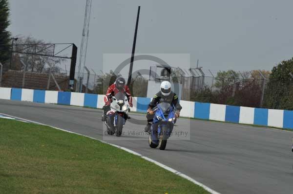 Motorcycle action photographs;Trackday digital images;donington;donington park leicestershire;donington photographs;event digital images;eventdigitalimages;no limits trackday;peter wileman photography;trackday;trackday photos