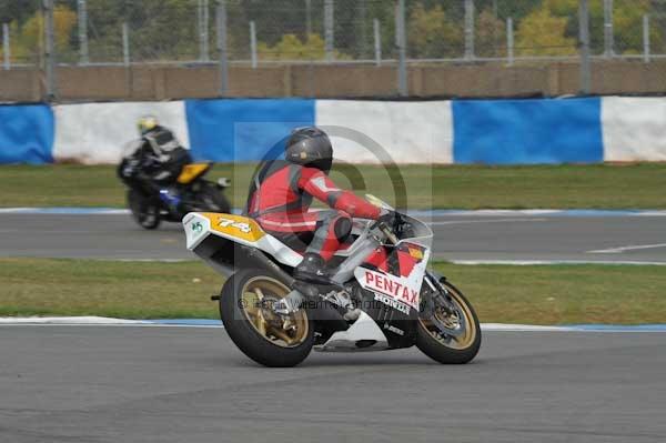 Motorcycle action photographs;Trackday digital images;donington;donington park leicestershire;donington photographs;event digital images;eventdigitalimages;no limits trackday;peter wileman photography;trackday;trackday photos