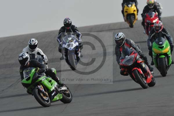 Motorcycle action photographs;Trackday digital images;donington;donington park leicestershire;donington photographs;event digital images;eventdigitalimages;no limits trackday;peter wileman photography;trackday;trackday photos