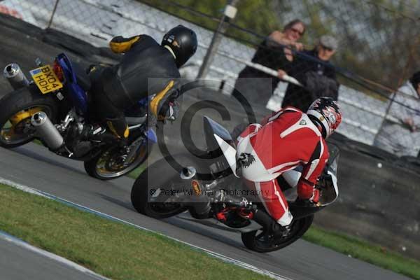 Motorcycle action photographs;Trackday digital images;donington;donington park leicestershire;donington photographs;event digital images;eventdigitalimages;no limits trackday;peter wileman photography;trackday;trackday photos