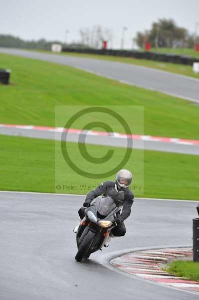 Motorcycle action photographs;Trackday digital images;event digital images;eventdigitalimages;no limits trackday;oulton park;oulton park circuit cheshire;oulton park photographs;peter wileman photography;trackday;trackday photos