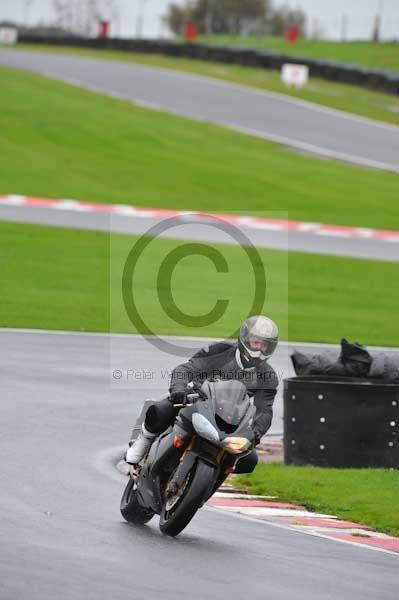 Motorcycle action photographs;Trackday digital images;event digital images;eventdigitalimages;no limits trackday;oulton park;oulton park circuit cheshire;oulton park photographs;peter wileman photography;trackday;trackday photos