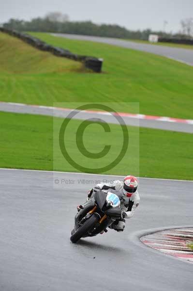 Motorcycle action photographs;Trackday digital images;event digital images;eventdigitalimages;no limits trackday;oulton park;oulton park circuit cheshire;oulton park photographs;peter wileman photography;trackday;trackday photos