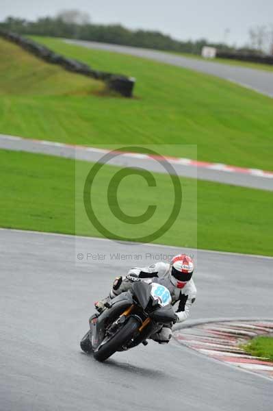 Motorcycle action photographs;Trackday digital images;event digital images;eventdigitalimages;no limits trackday;oulton park;oulton park circuit cheshire;oulton park photographs;peter wileman photography;trackday;trackday photos