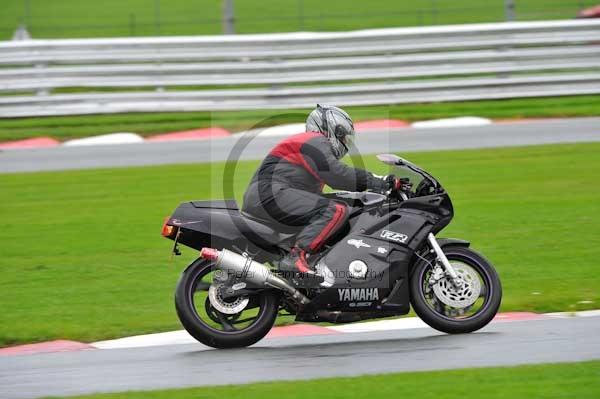 Motorcycle action photographs;Trackday digital images;event digital images;eventdigitalimages;no limits trackday;oulton park;oulton park circuit cheshire;oulton park photographs;peter wileman photography;trackday;trackday photos