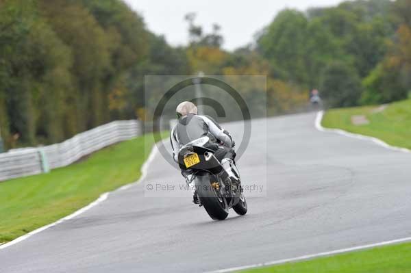 Motorcycle action photographs;Trackday digital images;event digital images;eventdigitalimages;no limits trackday;oulton park;oulton park circuit cheshire;oulton park photographs;peter wileman photography;trackday;trackday photos